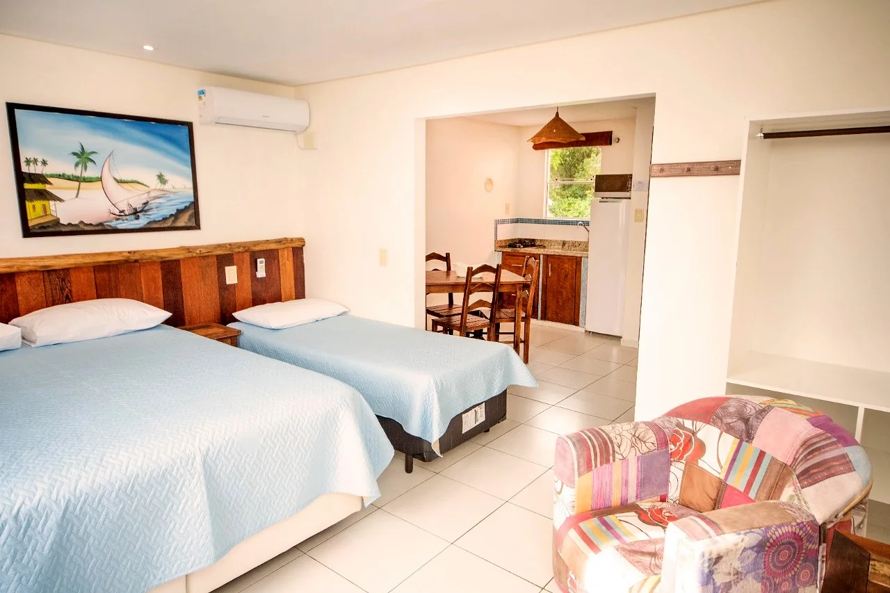 Apartamento para 4 ou 5p com sacada — Apartamentos 6, 7, 8 e 9 — foto 1 de 16