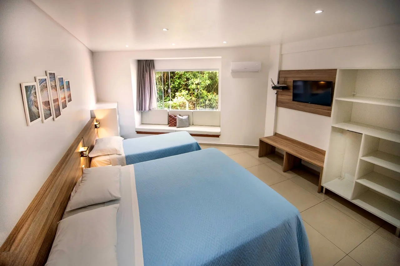 Apartamento triplo luxo com vista para floresta — Apartamento 12 — foto 1 de 6